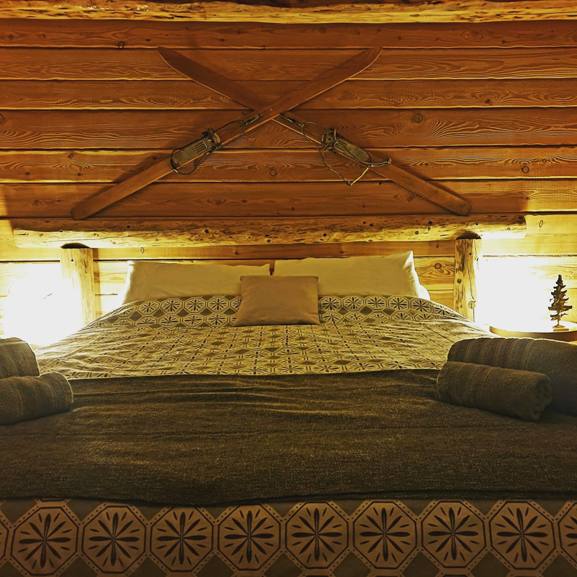 La Maison Basse Saint-Dalmas-le-Selvage Szoba fotó